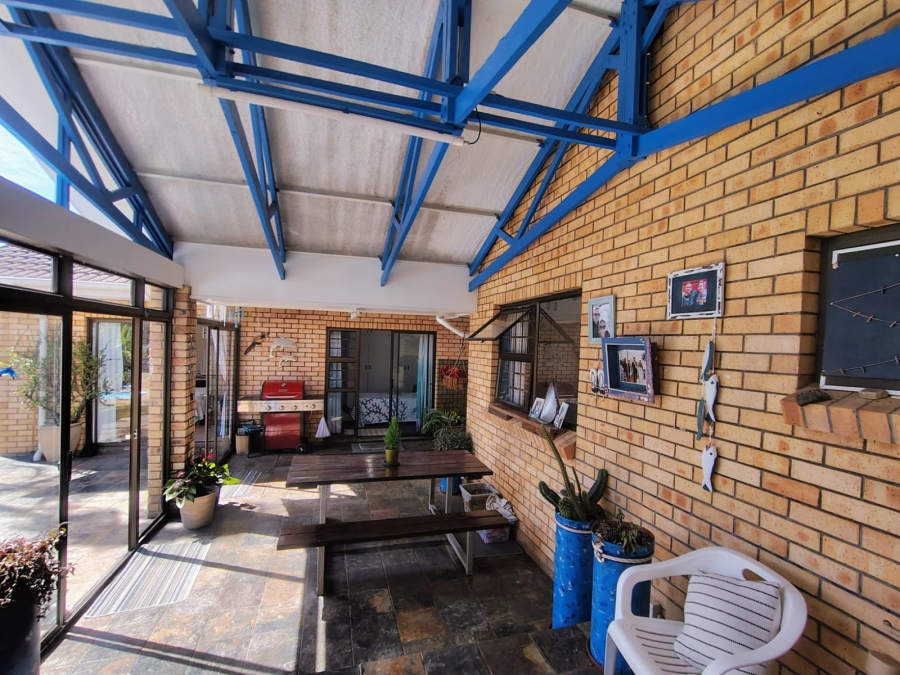 4 Bedroom Property for Sale in Gonubie Eastern Cape